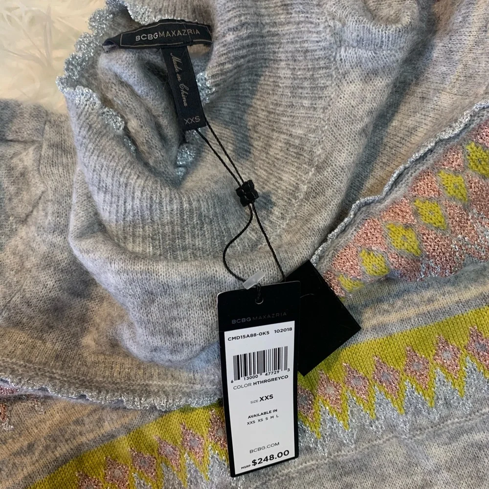 BCBG maxazria Grey and colorful cozy christmas sweater size XXS NWT